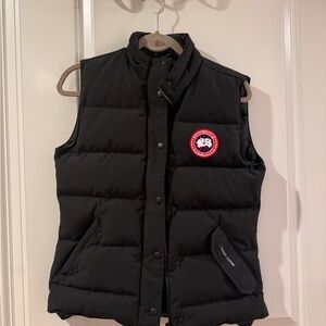 CANADA GOOSE vest women size M